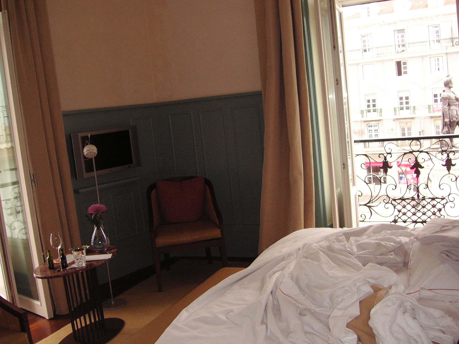 Bairro Alto Hotel terrace views
